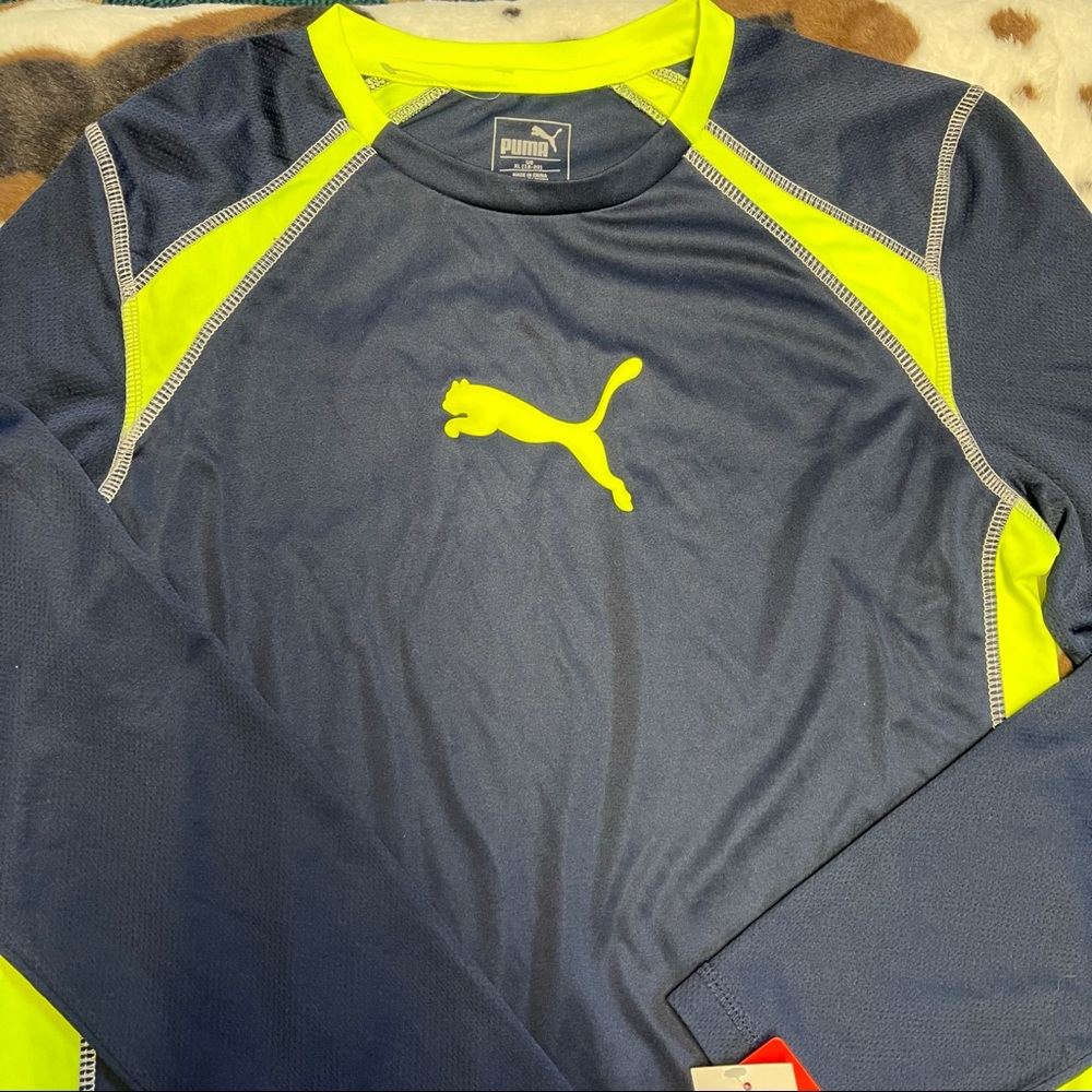 Boys Long Sleeve Puma top, Size XL